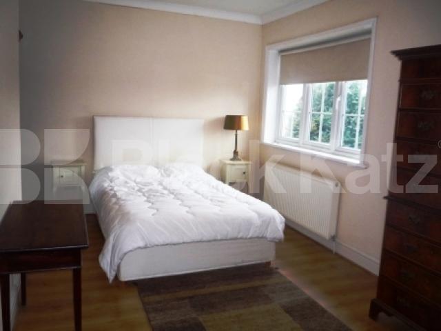 			2 Bedroom, 1 bath, 1 reception Ground Floor Flat			 Springfield Avenue, MUSWELL HILL