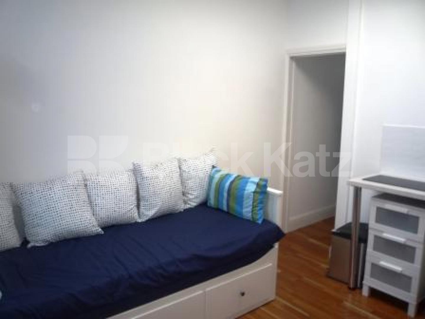 			1 Bedroom, 1 bath, 1 reception Flat			 Abbots Gardens, EAST FINCHLEY