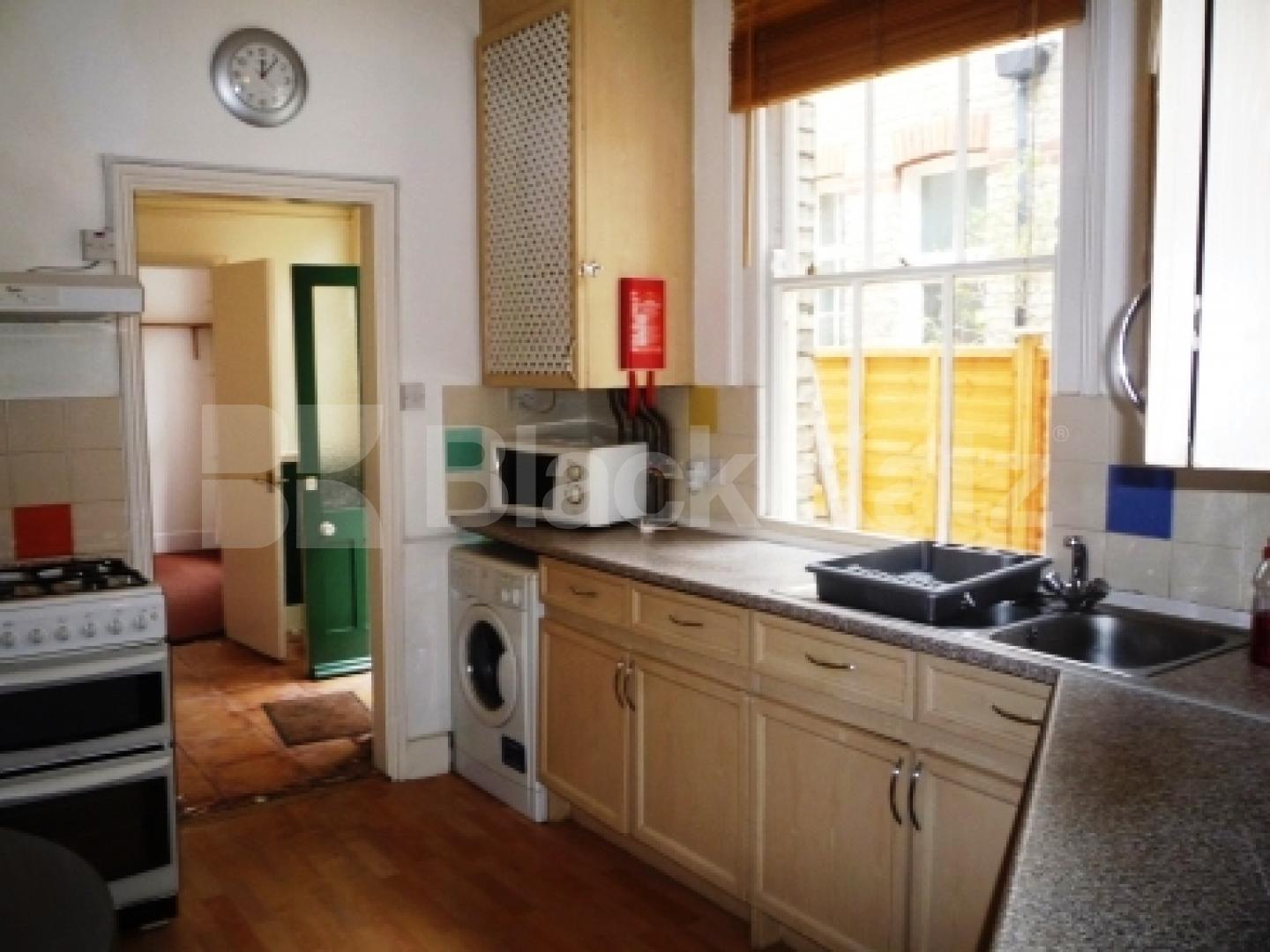 			2 Bedroom, 1 bath, 1 reception Ground Floor Flat			 Lyndhurst Road, Wood Green