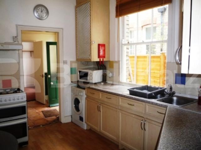 			2 Bedroom, 1 bath, 1 reception Ground Floor Flat			 Lyndhurst Road, Wood Green