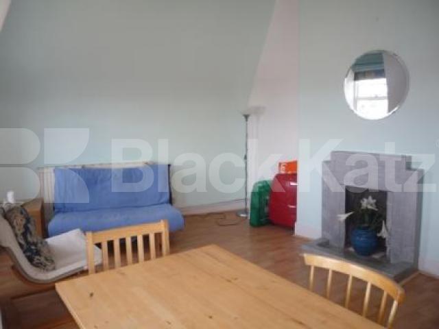 			1 Bedroom, 1 bath, 1 reception Flat			 Tottenham Lane, Crouch End