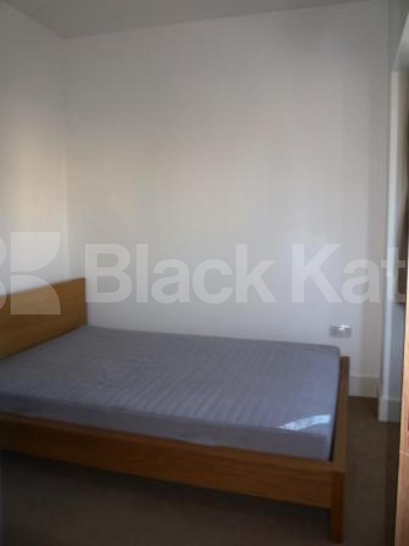 			2 Bedroom, 1 bath, 1 reception Flat			 Lordship Lane, WOOD GREEN