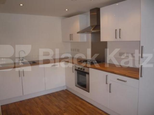 			2 Bedroom, 1 bath, 1 reception Flat			 Lordship Lane, WOOD GREEN
