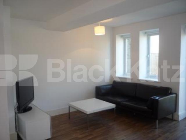 			2 Bedroom, 1 bath, 1 reception Flat			 Lordship Lane, WOOD GREEN