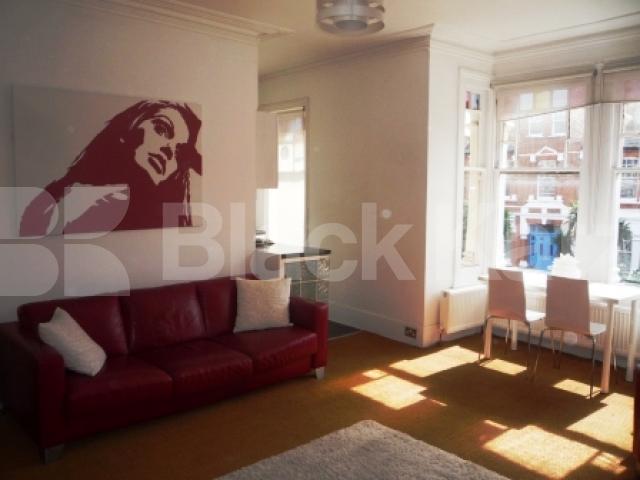 			NEW INSTRUCTION!, 2 Bedroom, 1 bath, 1 reception Flat			 Weston Park, CROUCH END