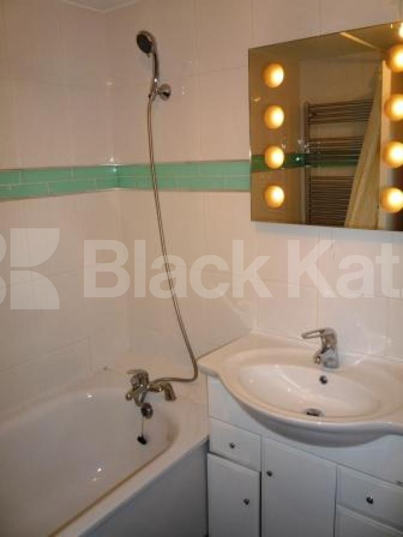 			SHORT LET!, 2 Bedroom, 1 bath, 1 reception Flat			 Colney Hatch Lane, MUSWELL HILL