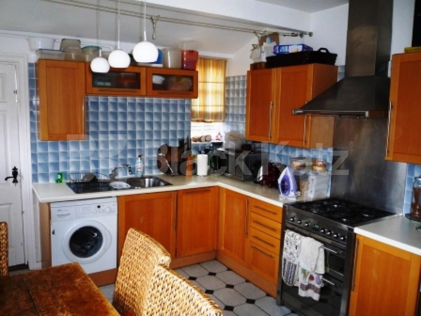 			AMAZING 2 DOUBLE BEDROOM FLAT!, 2 Bedroom, 1 bath, 1 reception Flat			 St. James's Lane, MUSWELL HILL