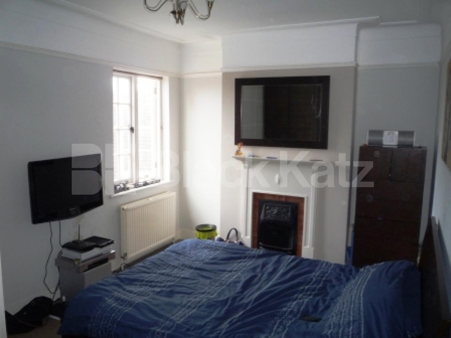 			AMAZING 2 DOUBLE BEDROOM FLAT!, 2 Bedroom, 1 bath, 1 reception Flat			 St. James's Lane, MUSWELL HILL