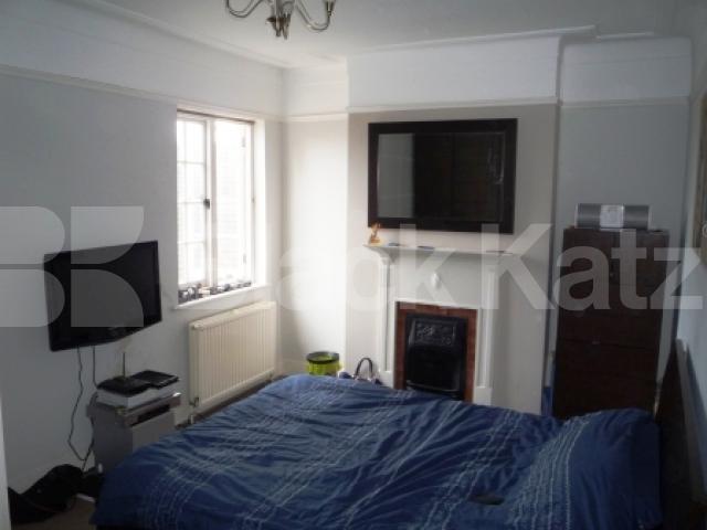 			AMAZING 2 DOUBLE BEDROOM FLAT!, 2 Bedroom, 1 bath, 1 reception Flat			 St. James's Lane, MUSWELL HILL