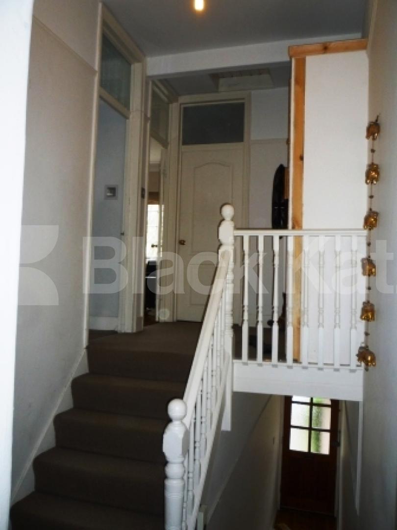 			AMAZING 2 DOUBLE BEDROOM FLAT!, 2 Bedroom, 1 bath, 1 reception Flat			 St. James's Lane, MUSWELL HILL