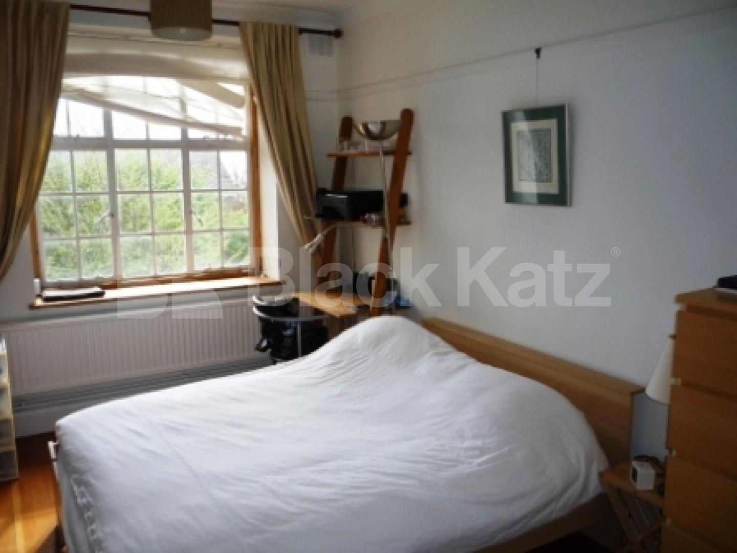 			1 Bedroom, 1 bath, 1 reception Flat			 Connaught Gardens, Muswell Hill