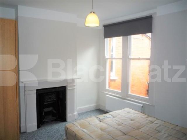 			NEW INSTRUCTION!, 2 Bedroom, 1 bath, 1 reception Flat			 Muswell Hill Broadway, Muswell Hill