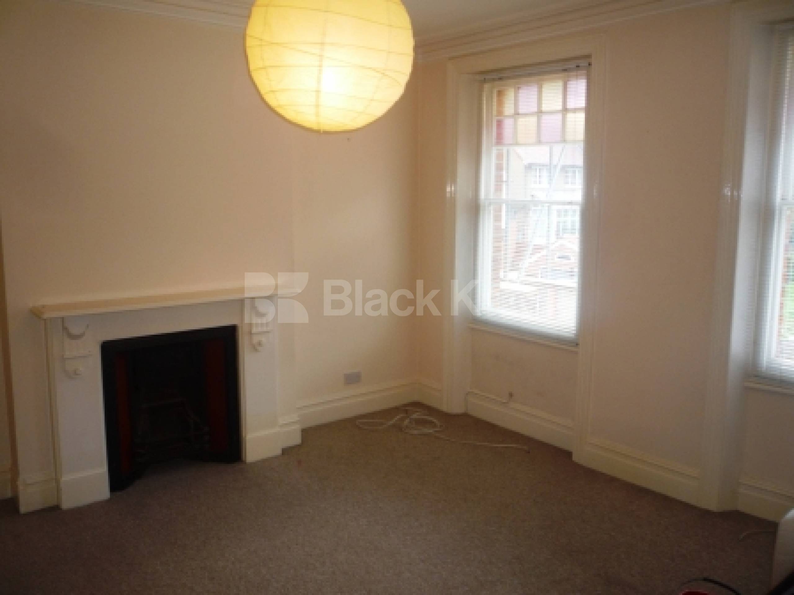 			3 Bedroom, 1 bath, 1 reception Flat			 Rokesly Avenue, Crouch End N8