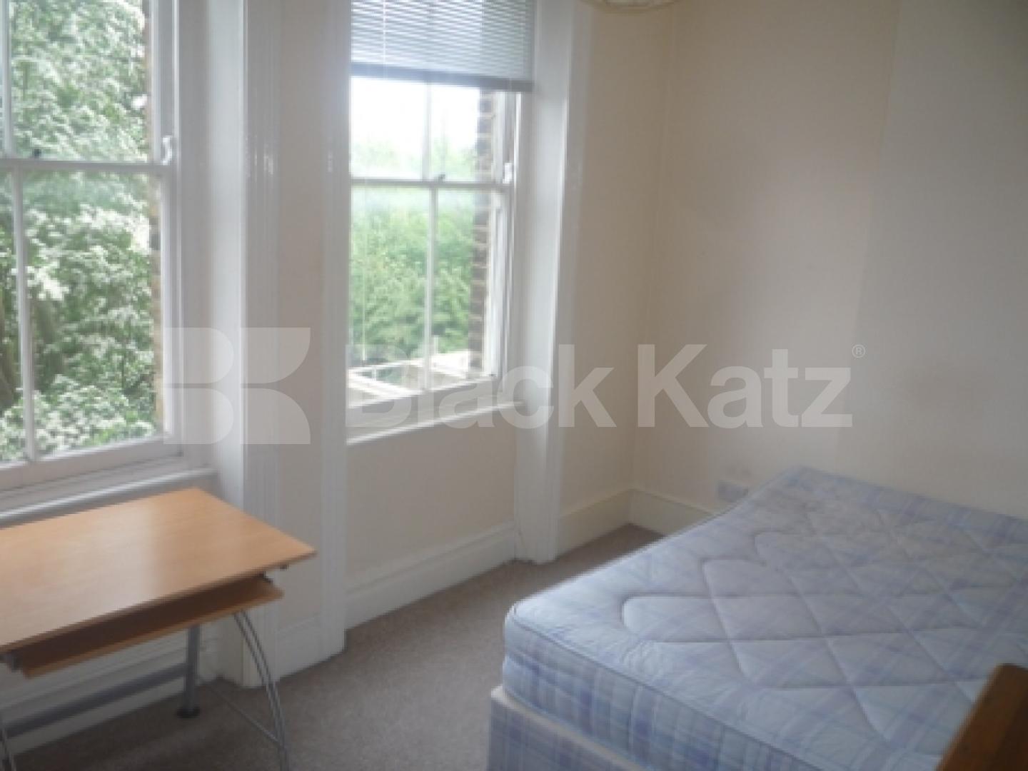 			3 Bedroom, 1 bath, 1 reception Flat			 Rokesly Avenue, Crouch End