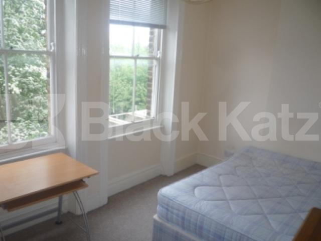 			3 Bedroom, 1 bath, 1 reception Flat			 Rokesly Avenue, Crouch End