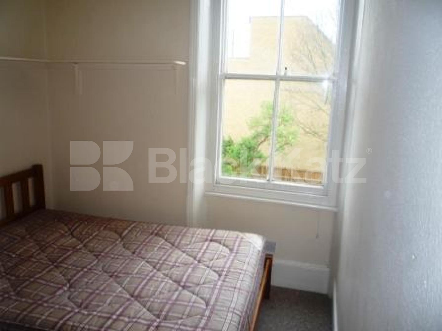 			3 Bedroom, 1 bath, 1 reception Flat			 Rokesly Avenue, Crouch End