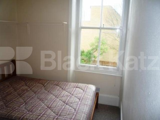 			3 Bedroom, 1 bath, 1 reception Flat			 Rokesly Avenue, Crouch End