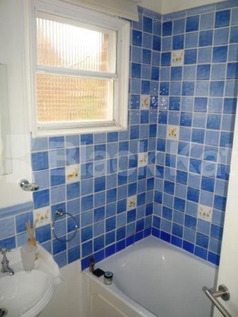 			2 Bedroom, 1 bath, 1 reception Flat			 Bishops Road, HIGHGATE