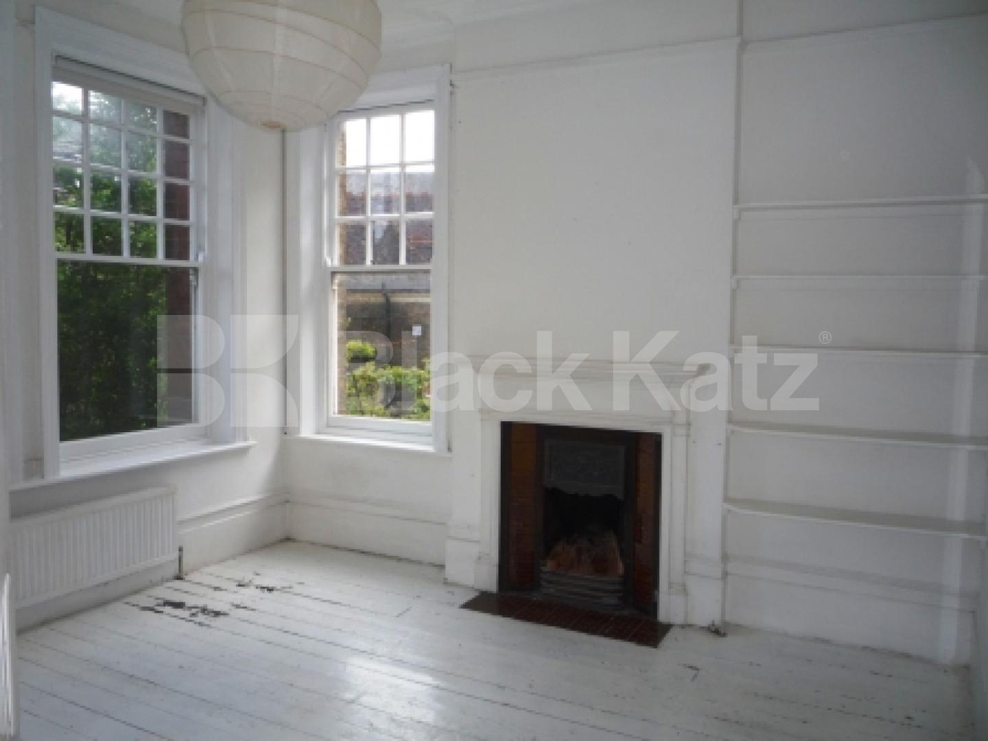			ONLY 1 MONTH'S DEPOSIT!!!, 3 Bedroom, 1 bath, 1 reception Flat			 Hornsey Lane, HIGHGATE