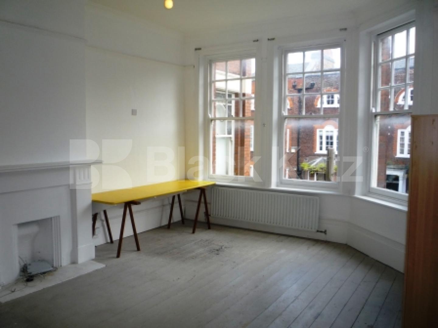 			ONLY 1 MONTH'S DEPOSIT!!!, 3 Bedroom, 1 bath, 1 reception Flat			 Hornsey Lane, HIGHGATE