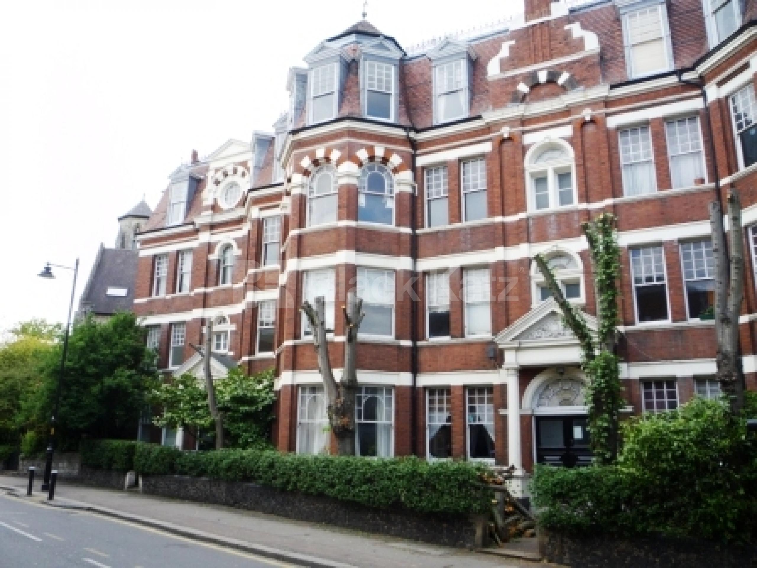 			ONLY 1 MONTH'S DEPOSIT!!!, 3 Bedroom, 1 bath, 1 reception Flat			 Hornsey Lane, HIGHGATE N6
