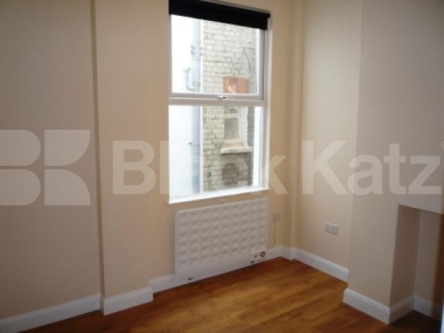 			Only 1 month's deposit instead of 6 weeks saving £433!, 1 Bedroom, 1 bath, 1 reception Flat			 Alexandra Park Road, Muswell Hill