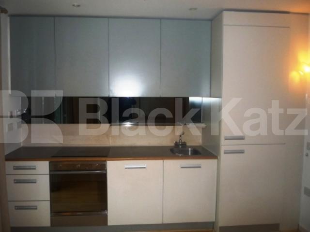 			Studio Apartment, 1 bath, 1 reception Serviced Apartments			 New River Village, Hornsey