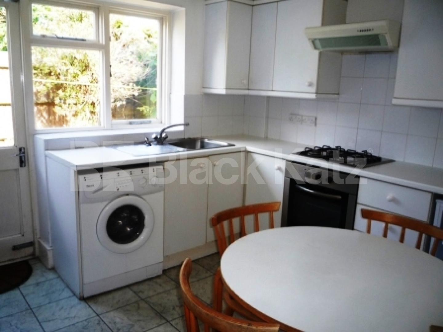 			2 Bedroom, 1 bath, 1 reception Ground Floor Flat			 Inderwick Road, CROUCH END