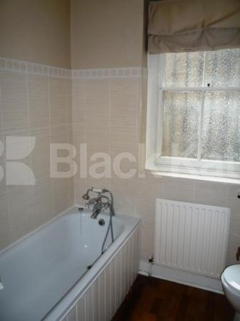 			New Instruction, 1 Bedroom, 1 bath, 1 reception Flat			 High Street, Hornsey