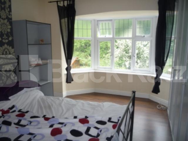 			3 Bedroom, 1 bath, 1 reception Semi-Detached House			 Hollickwood Avenue, Friern Barnet