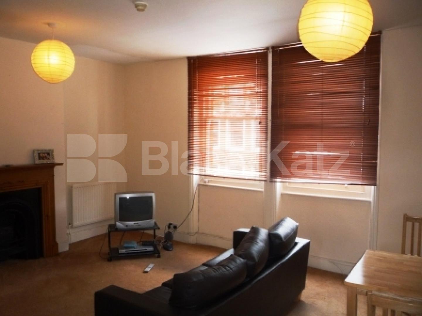 			3 Bedroom, 1 bath, 1 reception Flat			 Broadway Parade, Crouch End