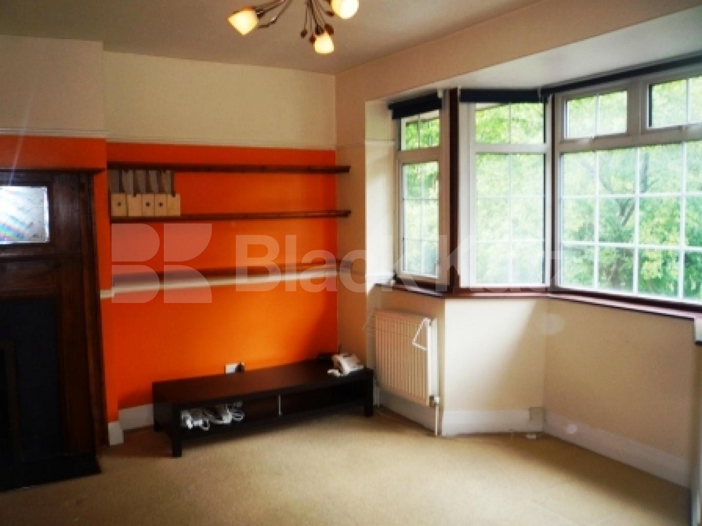 			Fantastic Large Studio !, Studio Apartment, 1 bath, 1 reception Studio			 Hornsey Lane, Highgate
