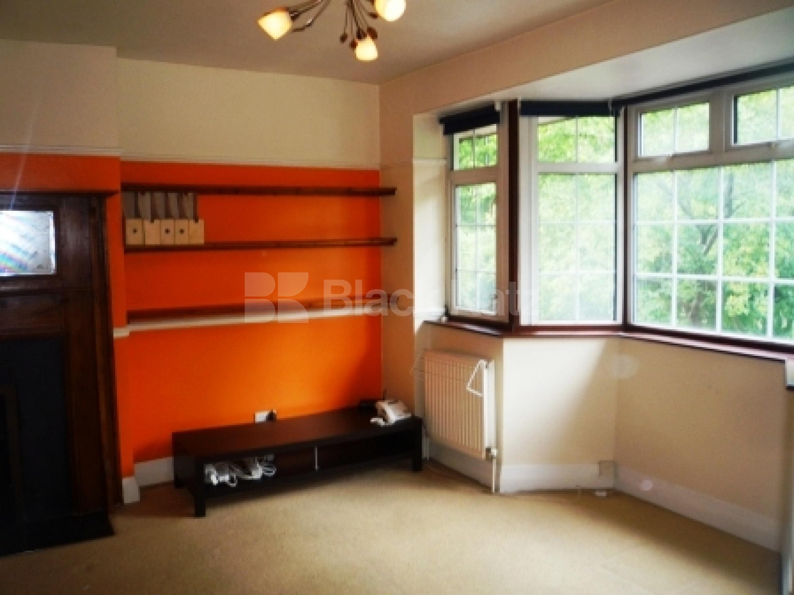 			Fantastic Large Studio !, Studio Apartment, 1 bath, 1 reception Studio			 Hornsey Lane, Highgate N6