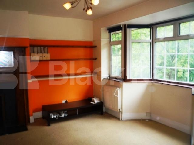 			Fantastic Large Studio !, Studio Apartment, 1 bath, 1 reception Studio			 Hornsey Lane, Highgate