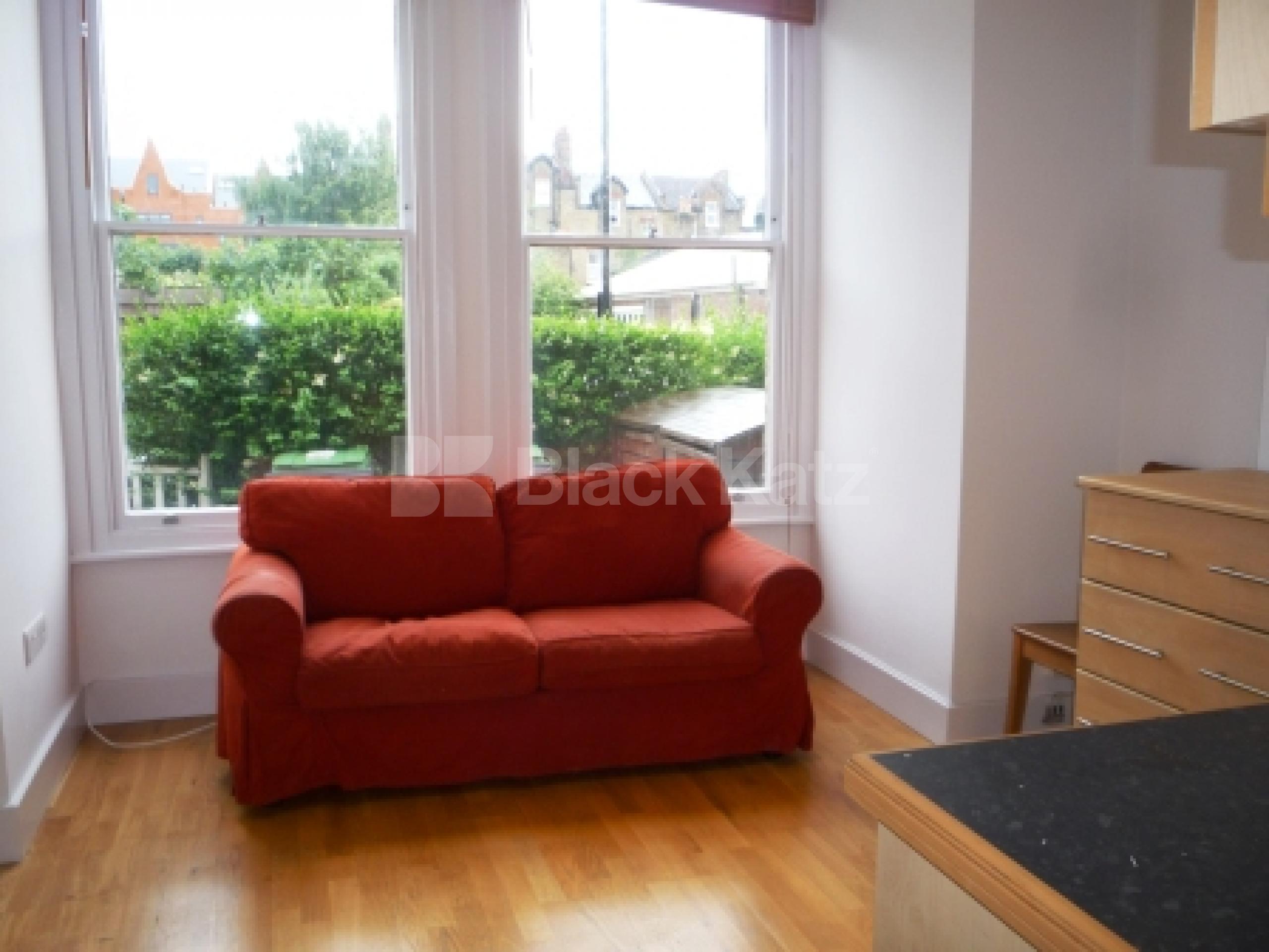 			Studio Apartment, 1 bath, 1 reception Flat			 Elm Grove, CROUCH END N8