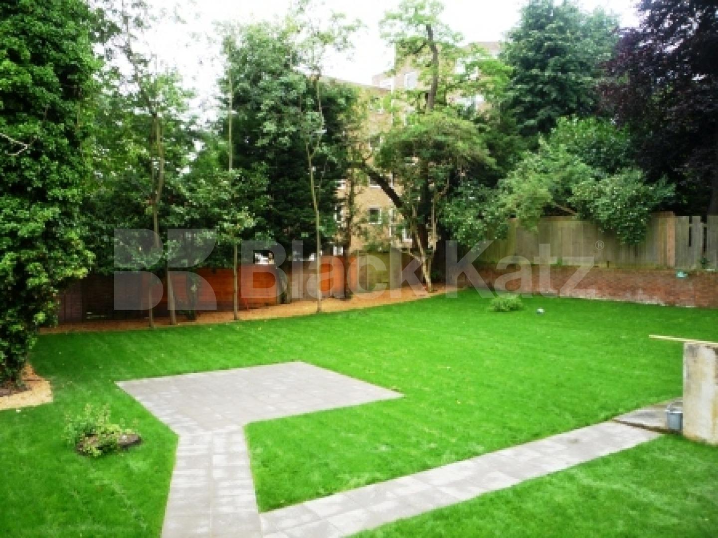 			BARGAIN STUDIOS IN CROUCH END!, Studio Apartment, 1 bath, 1 reception Flat			 Waverley Road, CROUCH END