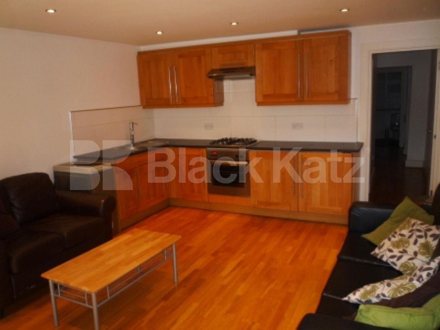 			2 Bedroom, 1 bath, 1 reception Ground Floor Flat			 Rathcoole Avenue, CROUCH END