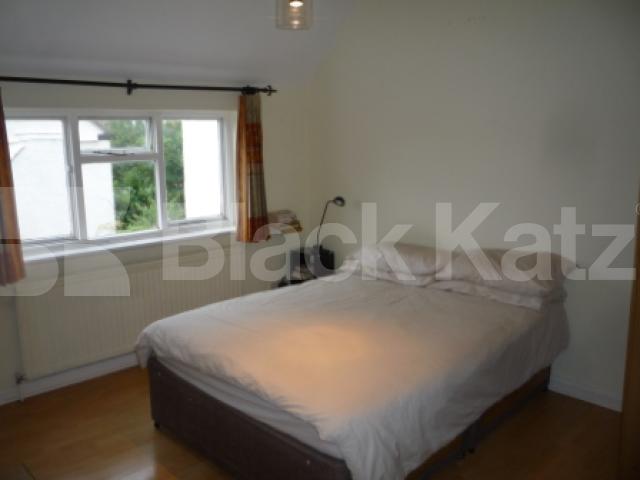 			1 Bedroom, 1 bath, 1 reception Flat			 Grosvenor Road, Muswell Hill