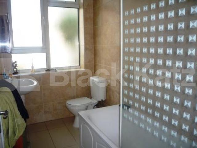 			1 Bedroom, 1 bath, 1 reception Flat			 Archway Road, Highgate