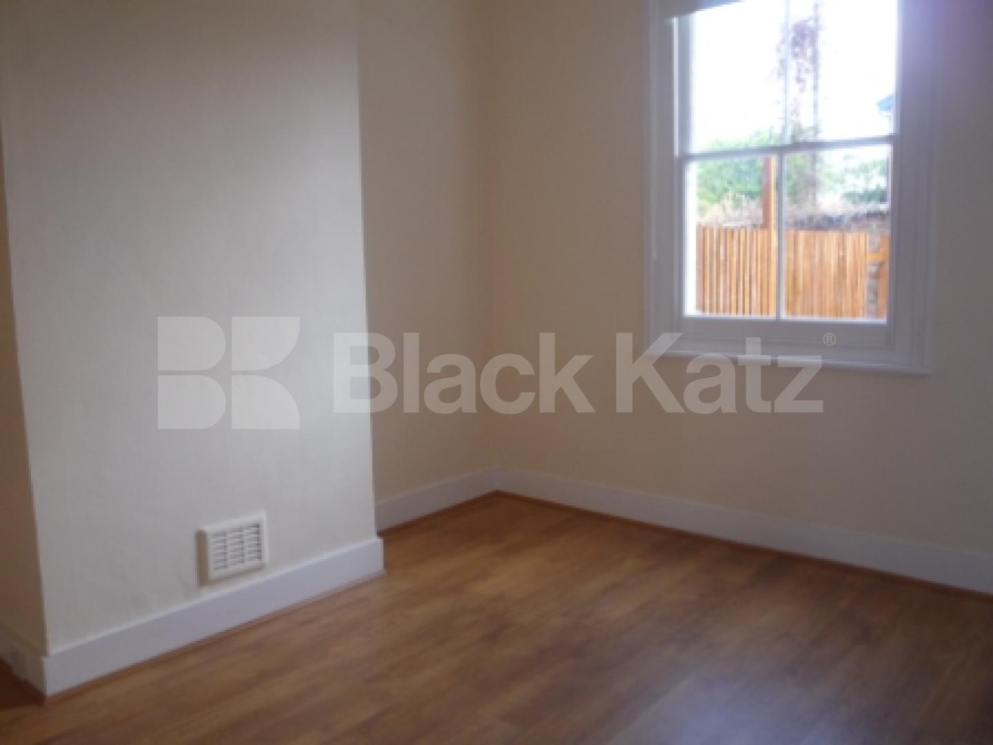 			1 Bedroom, 1 bath, 1 reception Ground Floor Flat			 Bounds Green Road, Bounds Green