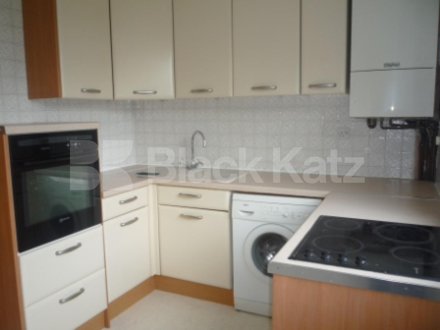 			2 Bedroom, 1 bath, 1 reception Serviced Apartments			 Waverley Road, Crouch End