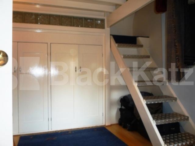 			2 Bedroom, 1 bath, 1 reception Flat			 Hillside Gardens, Highgate