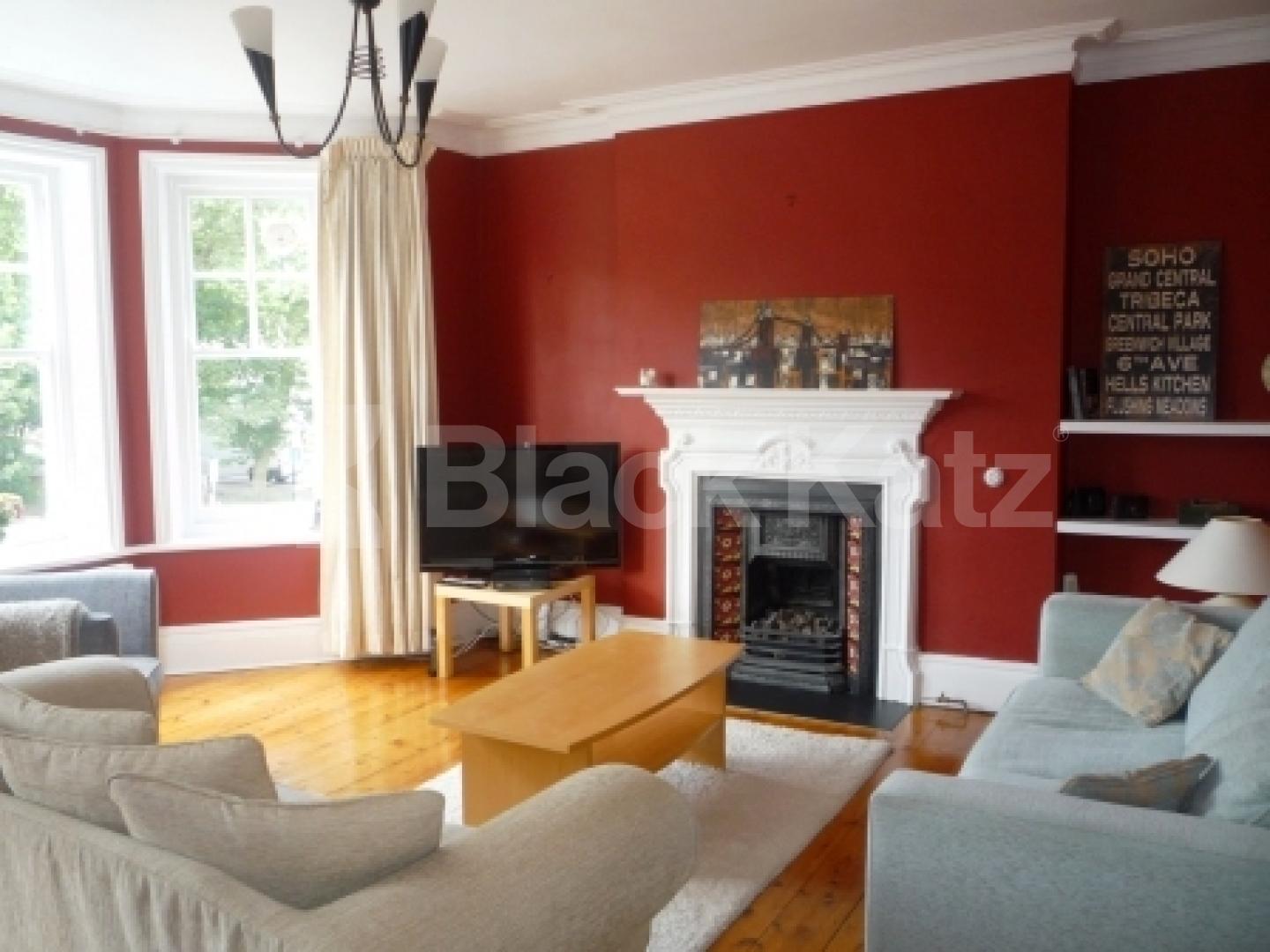 			2 Bedroom, 1 bath, 1 reception Flat			 Hillside Gardens, Highgate