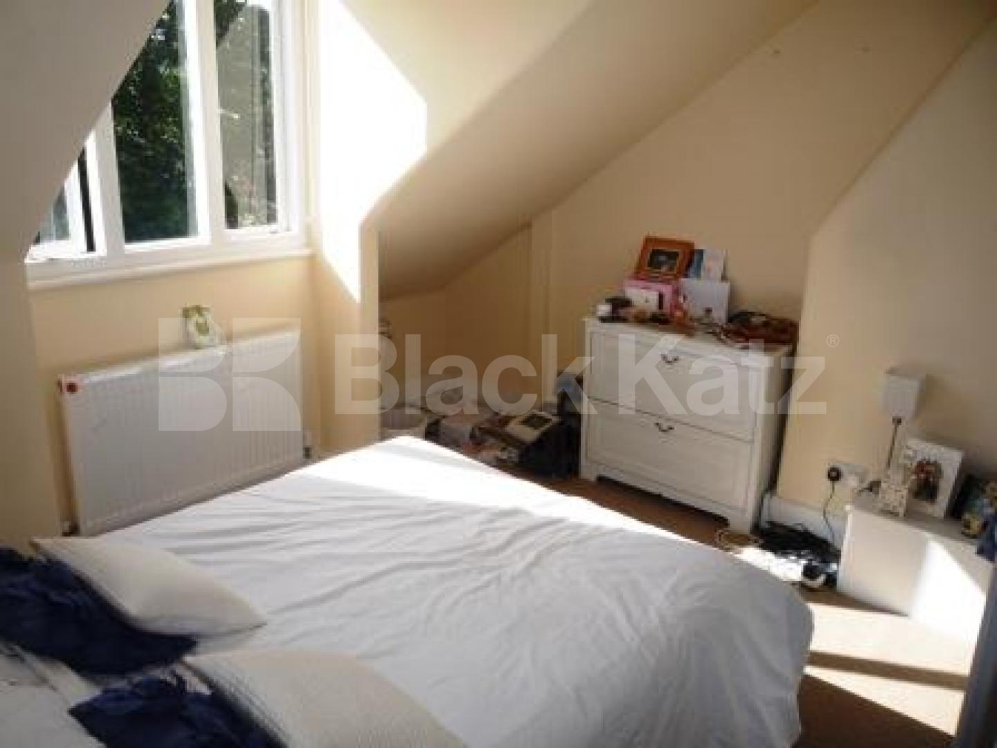 			3 Bedroom, 1 bath, 1 reception Flat			 Hillfield Avenue, CROUCH END