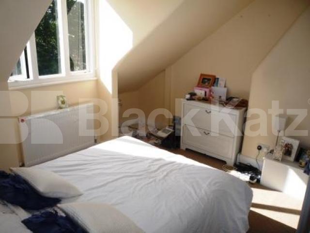 			3 Bedroom, 1 bath, 1 reception Flat			 Hillfield Avenue, CROUCH END