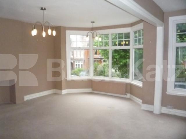 			2 Bedroom, 1 bath, 1 reception Flat			 Redston Road, Crouch End
