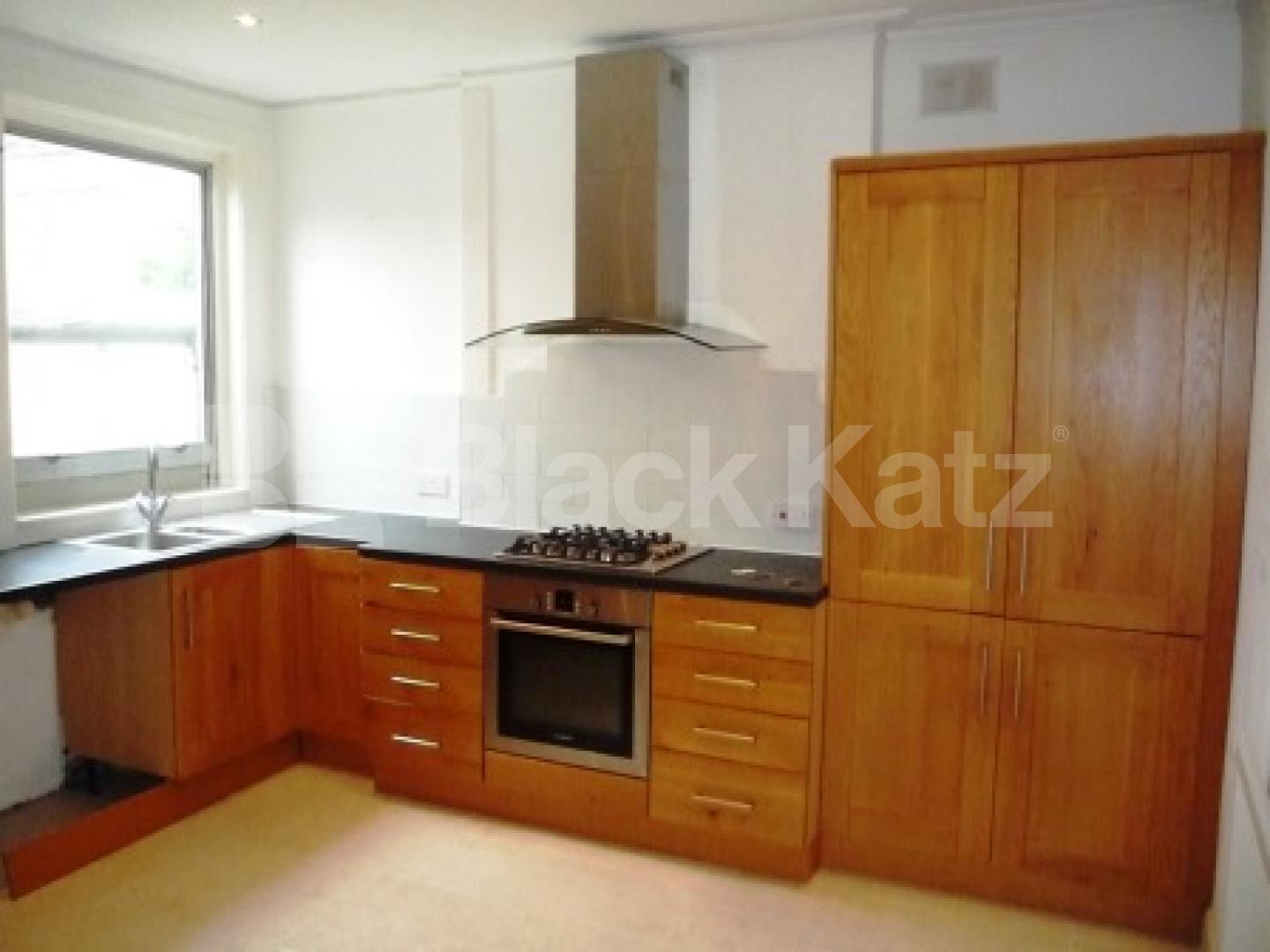 			2 Bedroom, 1 bath, 1 reception Flat			 Redston Road, Crouch End
