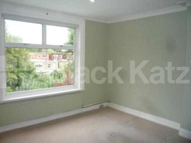 			2 Bedroom, 1 bath, 1 reception Flat			 Redston Road, Crouch End