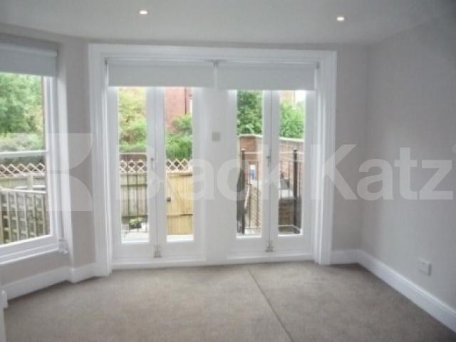 			3 Bedroom, 1 bath, 1 reception Flat			 Hurst Avenue, Highgate