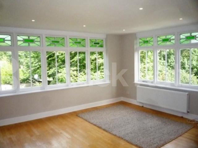 			3 Bedroom, 1 bath, 1 reception Flat			 Hurst Avenue, Highgate